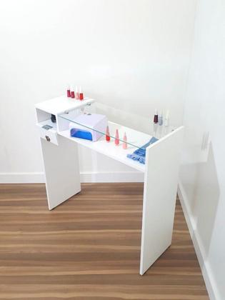 Imagem de Mesa Tampo Em Vidro Com Armário