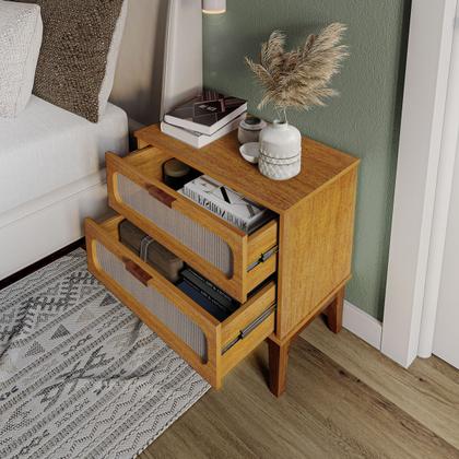 Imagem de mesinha de cabeceira criado grande para quarto lateral cama casal estilo classico com telinha gaveta