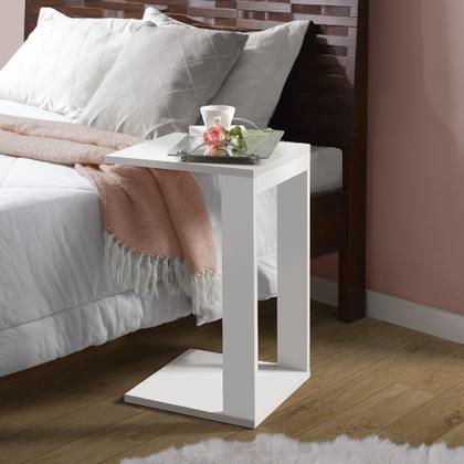 Imagem de Mesinha de Madeira Perfeita para Auxiliar no Dia Off White