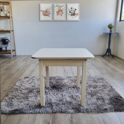 Imagem de Mesinha Infantil Compacta e Resistente Madeira com 1 Cadeira para Meninos e Meninas Estudo Diversão