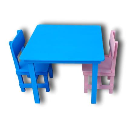 Imagem de Mesinha Infantil de Madeira Colorida com 2 Cadeiras  Diversão e Criatividade em um Só Conjunto!