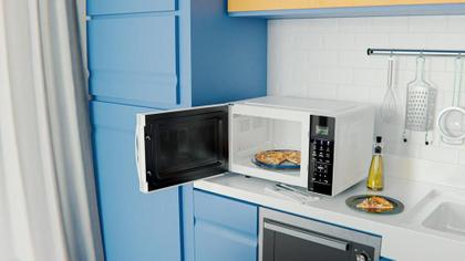 Micro-ondas Britânia BMO38 33 Litro Limpa Fácil 1400W 220V Imagem de Micro-ondas Britânia BMO38 33 Litro Limpa Fácil 1400W 220V