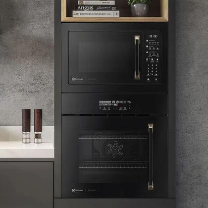 Imagem de Micro-ondas de Embutir Electrolux 34L Preto com Grill Pro Series (MV43T)