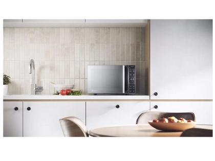Imagem de Micro-ondas Electrolux 23L Prata Efficient ME23S
