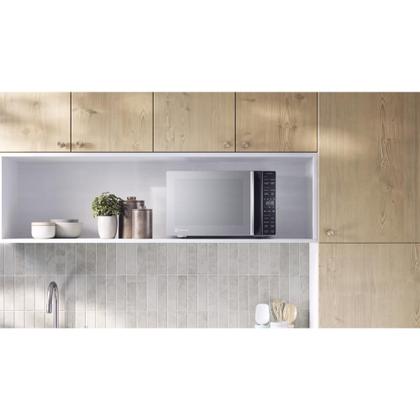 Imagem de Micro-ondas Electrolux 36L cor Inox Efficient com Descongelamento Assistido (ME36S)