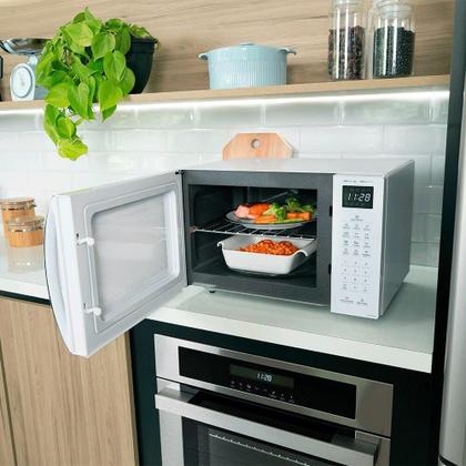 Imagem de Micro-Ondas Panasonic 34 Litros Dupla Refeição Branco ST65LWRUN 110V
