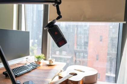 Imagem de Microfone condensador profissional p/ podcast,cardioide,c/ shock Mount,preto