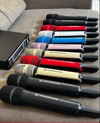 Imagem de Microfone Sennheiser SL Duplo Profissional Ew 135 G4 Cor Branco e Vermelho