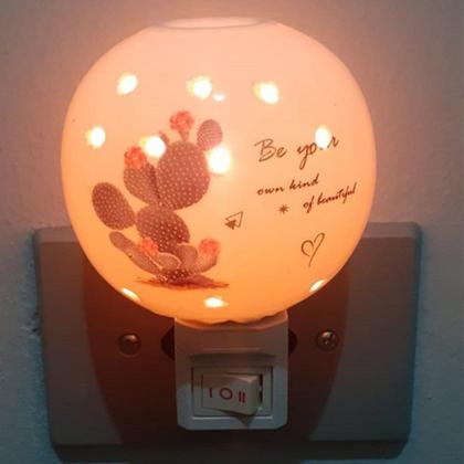 Imagem de Mini Abajur Luminária De Tomada 2 Estágios C/ Difusor Bivolt