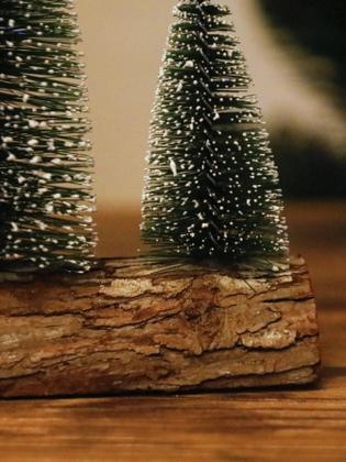 Imagem de Mini Árvore De Natal Modelo Ornamentos De Madeira Decoração Festiva De Mesa Centro De Mesa