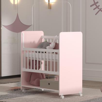 Imagem de Mini Berço Compacto Portátil Para Bebê com Grade Movel Rodízio Colchão Suporte Mosquiteiro e Prateleira Rosa Branco
