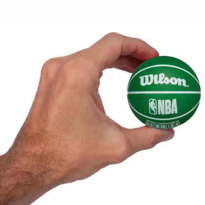 Imagem de Mini Bola de Basquete Wilson NBA Dribbler Boston Celtics