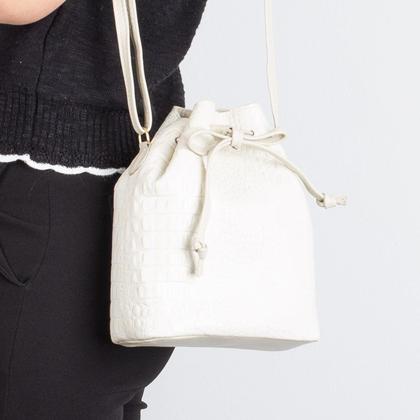 Imagem de Mini bolsa saco de couro croco Nathy