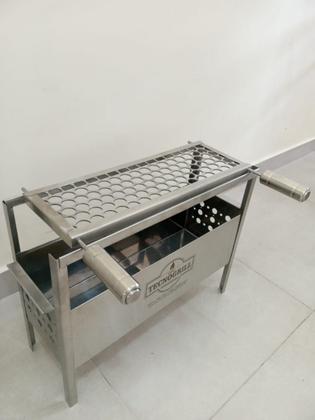 Imagem de Mini churrasqueira Tecnogrill em aço inox com grelha