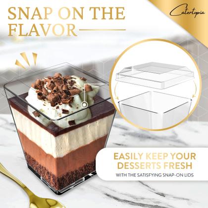 Imagem de Mini copos de sobremesa Catertopia 150 ml com tampas e colheres (pacote com 50)