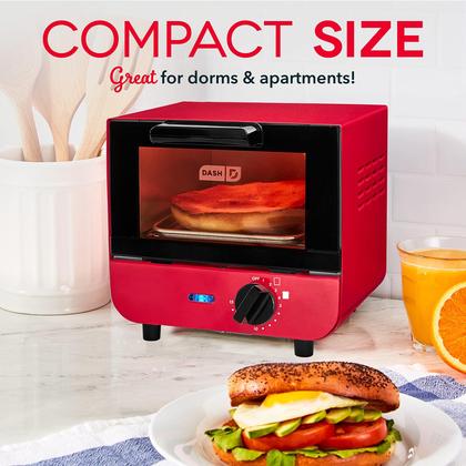 Imagem de Mini fogão DASH para pão, bagels e pizza vermelha