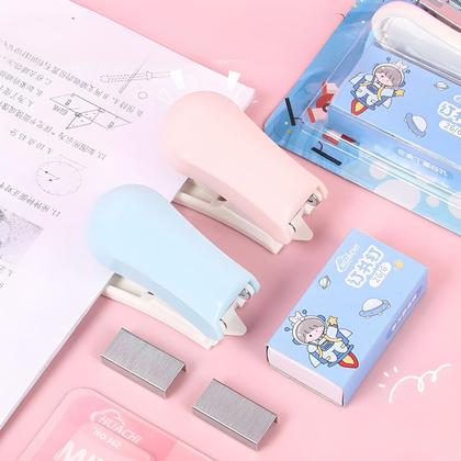 Imagem de Mini Grampeador 12 Folhas Fofo Com Grampos Oasis OIA8203