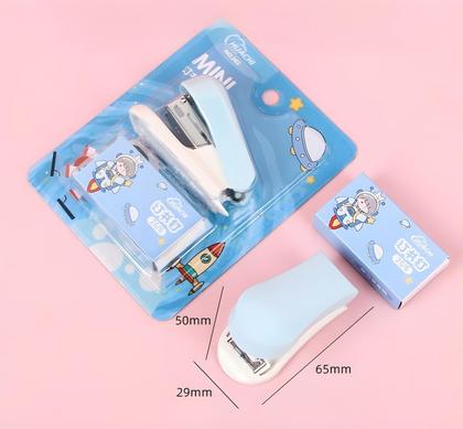 Imagem de Mini Grampeador 12 Folhas Fofo Com Grampos Oasis OIA8203