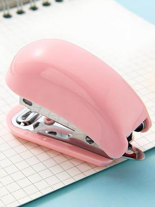 Imagem de Mini Grampeador 12 Folhas Fofo Com Grampos Oasis OIA8203