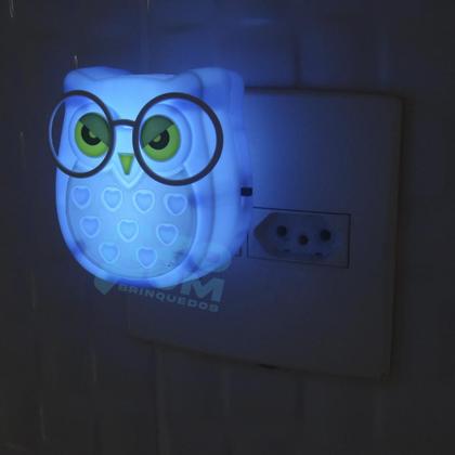 Imagem de Mini Luminária Coruja Abajur Tomada Led Luz Infantil Noturno