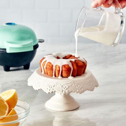 Imagem de Mini Máquina De Assar Bolo Portátil -  Mini Bundt Maker