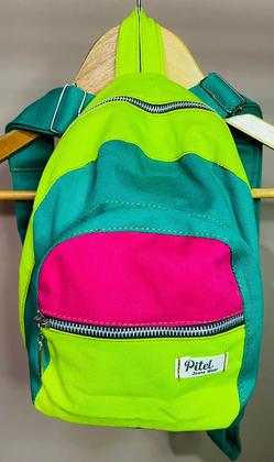 Imagem de Mini Mochilinha Color Com alça regulável e fechamento em zíper de metal