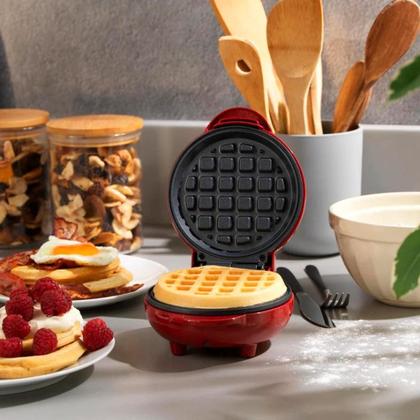Imagem de Mini Waffle Elétrica Pequena Portátil Ideal Para Casa 110V