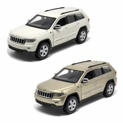 Imagem de Miniatura De Carro Jeep Grand Cherokee Laredo Em Metal Maisto Cor:Dourado (GRANDCHEROKEED)