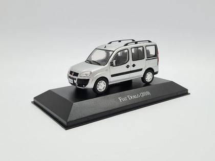 Imagem de Miniatura Fiat Doblô 2010 Prata Metal 1:43