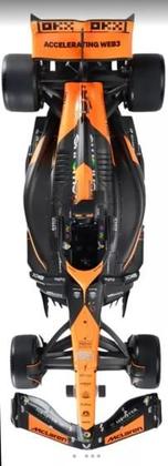Imagem de Miniatura Fórmula 1 McLaren MCL38 Racing - Oscar Piastri 81 GP Miami (2024) - 1:43 - Burago