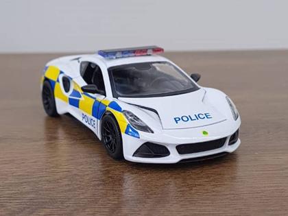 Imagem de Miniatura Lotus Emira Edition Kinsmart 1/34 Metal e Fricção Policia Branca