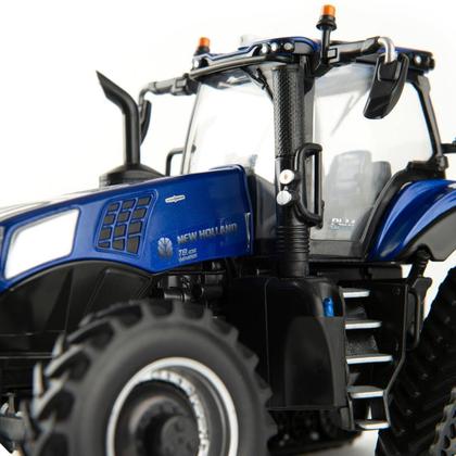 Imagem de Miniatura Trator Ertl New Holland Genesis T8.435 Smarttrax