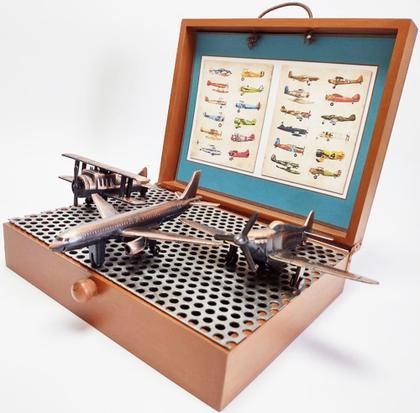 Imagem de Miniaturas decorativa de Aviões de época em metal