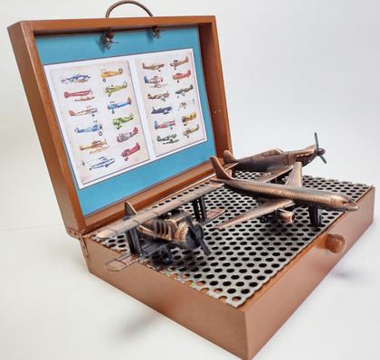 Imagem de Miniaturas decorativa de Aviões de época em metal