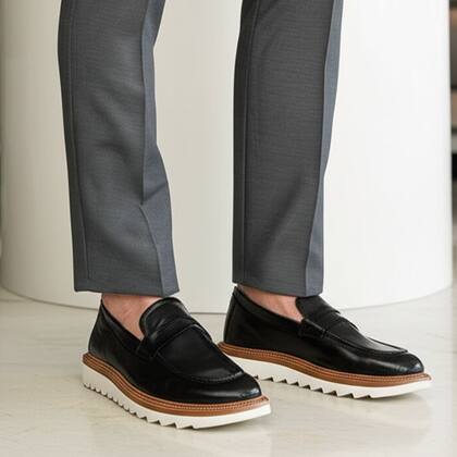 Imagem de Mocassim Masculino GuGi 5400GG Social Casual com Sola Tratorada Alta e Confortável Antiderrapante