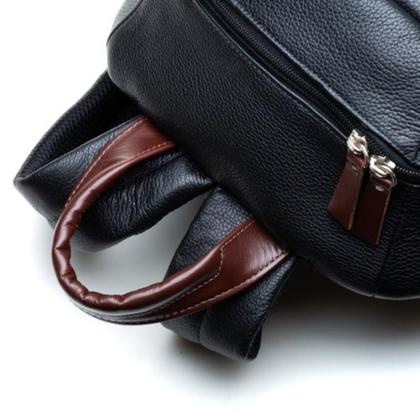 Imagem de Mochila com Alças Reguláveis e Reforçadas em Couro Legítimo