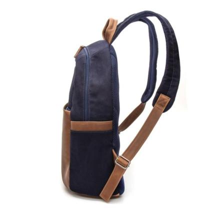 Imagem de Mochila com Alças Reguláveis e Reforçadas em Couro Legítimo