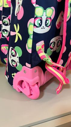 Imagem de Mochila com Rodinha Puket Menina Panda Miami Azul-Marinho