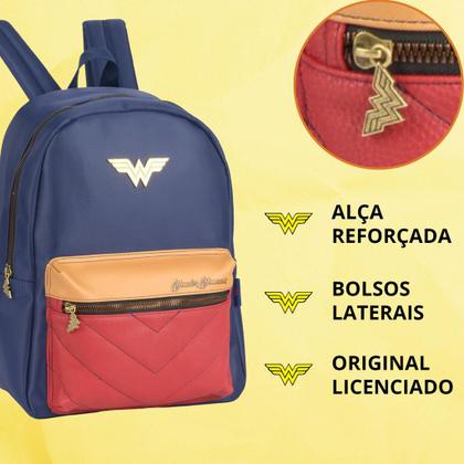 Imagem de Mochila De Costas Mulher Maravilha Pequena Passeio Casual Luxcel Bolsa Juvenil Feminina Reforçada