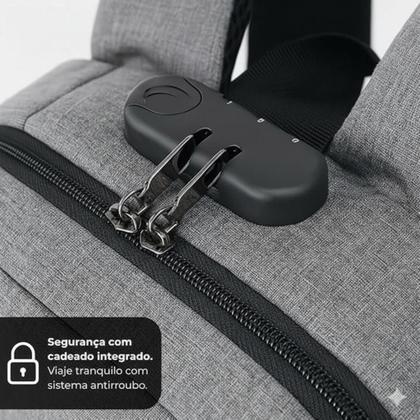 Imagem de Mochila Executiva para Notebook com Entrada USB Cinza