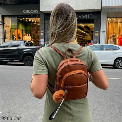 Imagem de Mochila Feminina Pequena com Necessaire e Pompom 9260