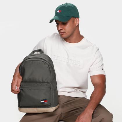 Imagem de Mochila Tommy Jeans Ess Daily Dome 17 L Masculina