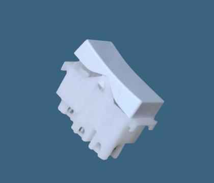 Imagem de Modulo Interruptor Paralelo Three Way Tramontina Aria 6A Branco