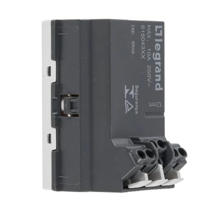 Imagem de Módulo Tomada Tripla 10A 2P+T Branca 615043BC Pial Plus+