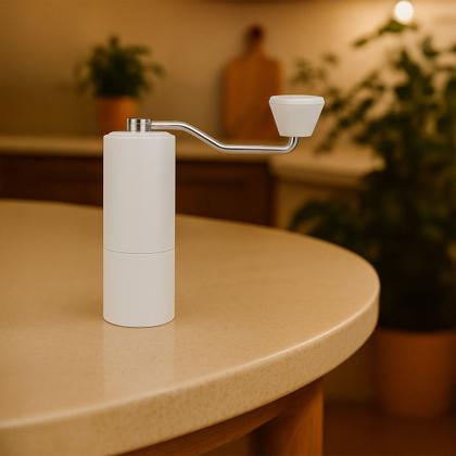 Imagem de Moedor de Café Em Grão Manual Timemore C3s Profissional C3 Preto Branco Com Regulagem