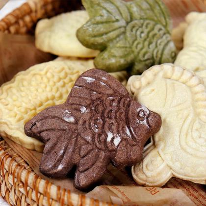 Imagem de Moldes de Biscoitos 3D em Madeira com Desenhos de Animais (Peixe, Pássaro, Urso, Ovelha)