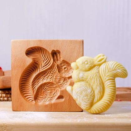 Imagem de Moldes de Biscoitos 3D em Madeira com Desenhos de Animais (Peixe, Pássaro, Urso, Ovelha)