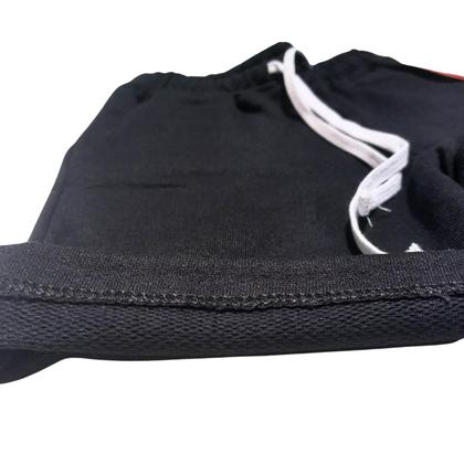 Imagem de Moletinho preto lisa bermuda infantil masculina cargo com regulagem cintura