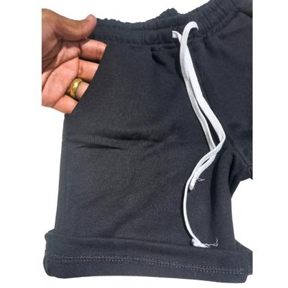 Imagem de Moletinho preto lisa bermuda infantil masculina cargo com regulagem cintura