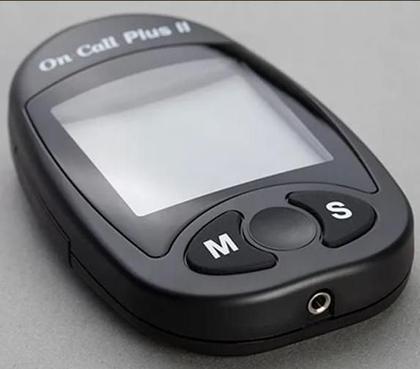 Imagem de Monitor De Glicose + 100 Tiras De Glicose On Call Plus Ii